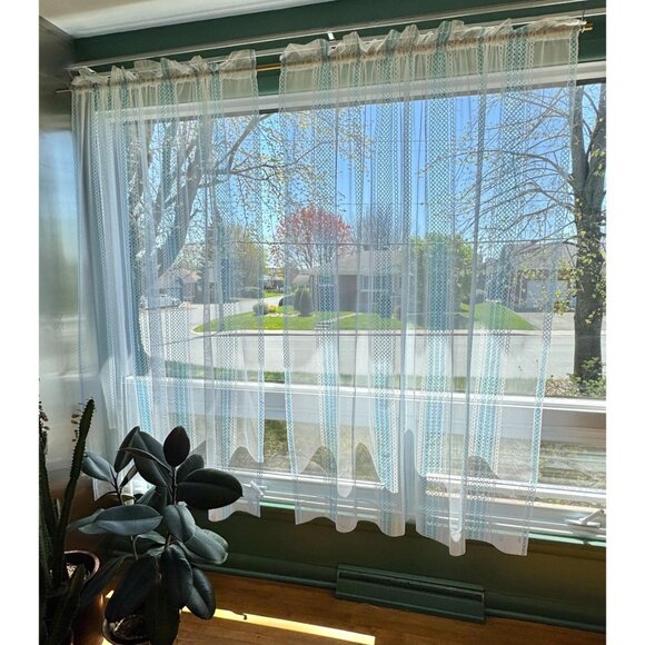 Vintage 80s mesh curtain, white, powder blue vertical stripes, open weave, for 1 - Picture 2 of 9
